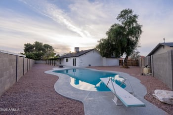 2335 Caribbean Ln, Phoenix, AZ 85023