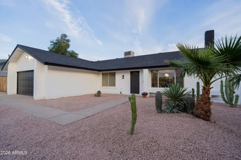 2335 Caribbean Ln, Phoenix, AZ 85023