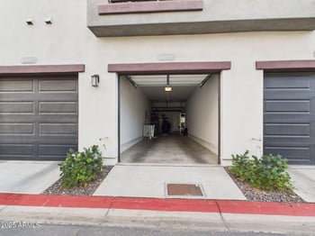 2335 E Hidalgo Ave, Phoenix, AZ 85040