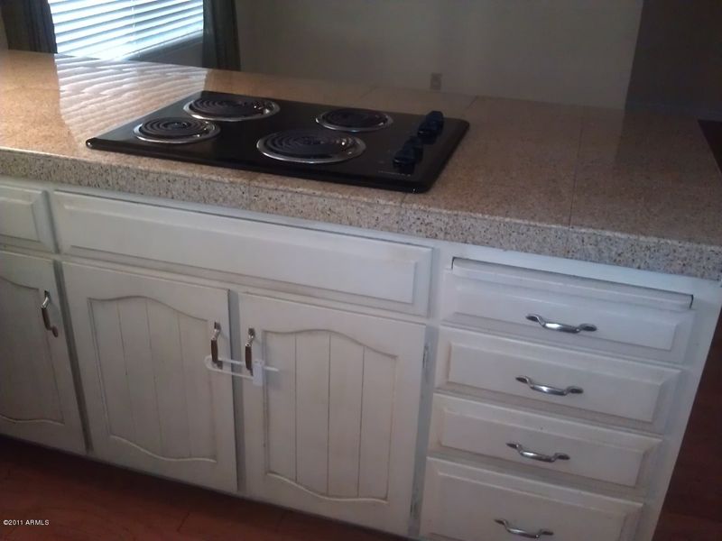 2335 E Jacaranda St, Mesa, AZ 85213