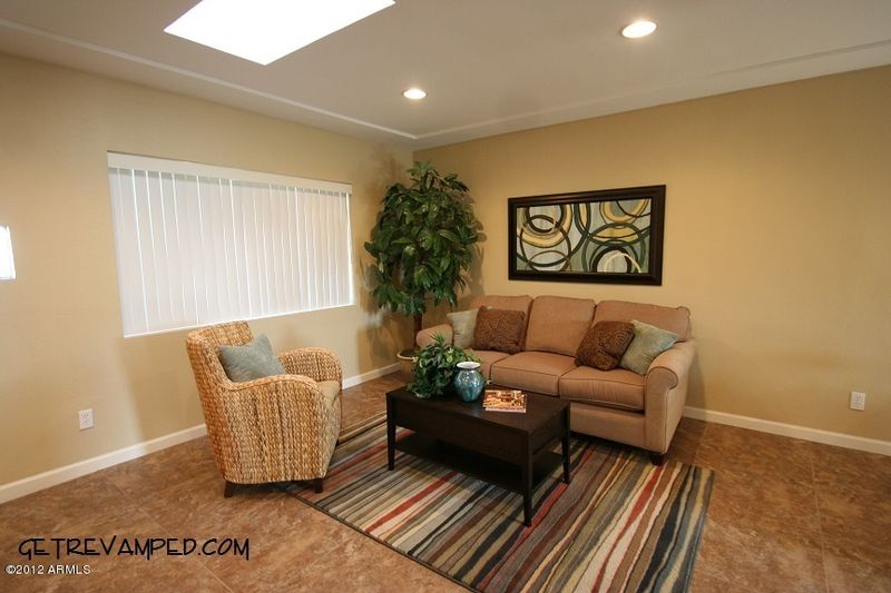 2335 E Mulberry Dr, Phoenix, AZ 85016