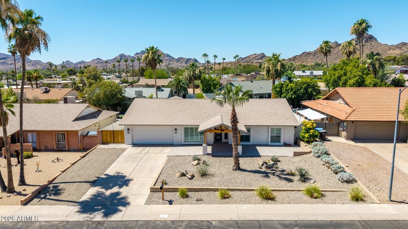 2335 E Shangri La Rd, Phoenix, AZ 85028