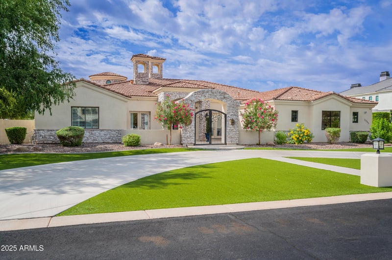 2335 Plum St, Gilbert, AZ 85298