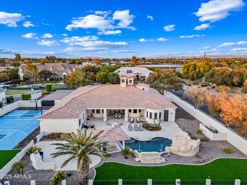 2335 Plum St, Gilbert, AZ 85298