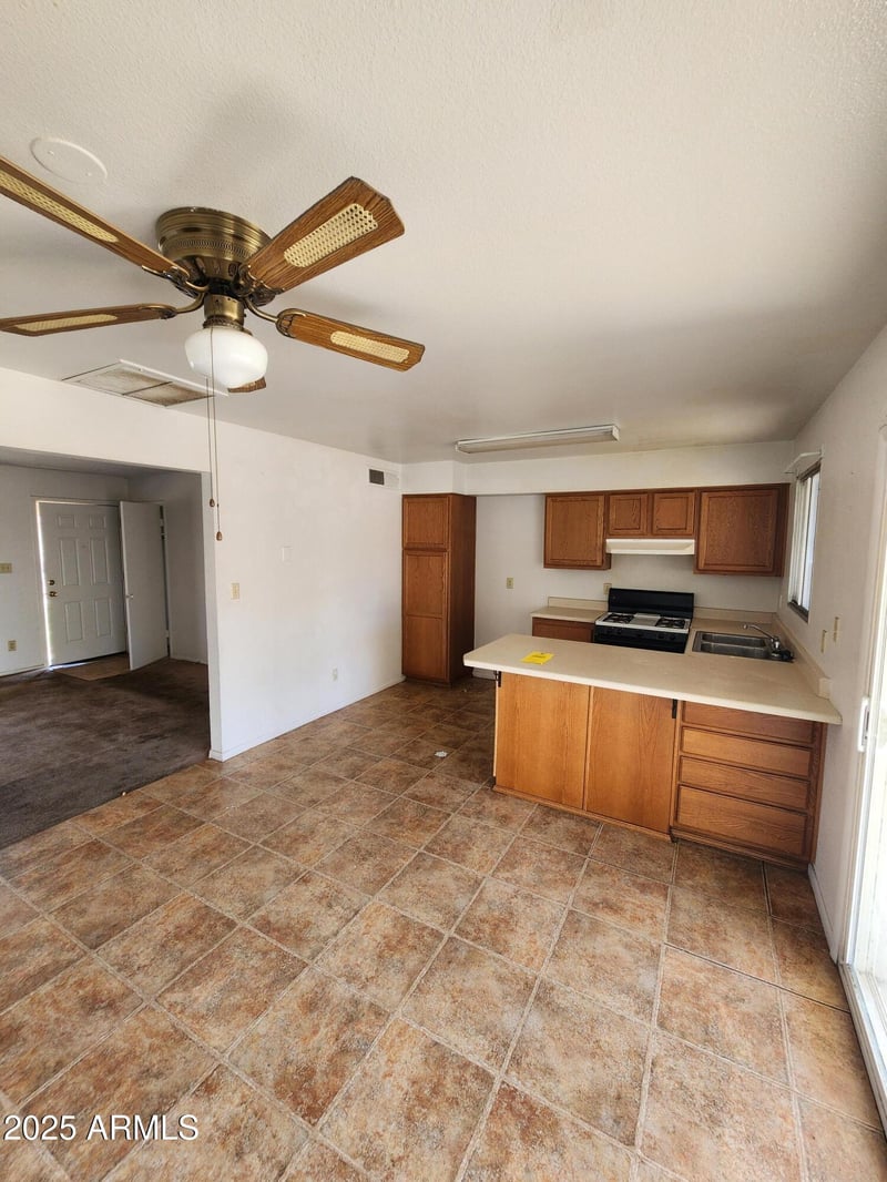 2335 Poinsettia Dr, Phoenix, AZ 85029