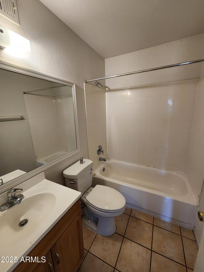 2335 Poinsettia Dr, Phoenix, AZ 85029