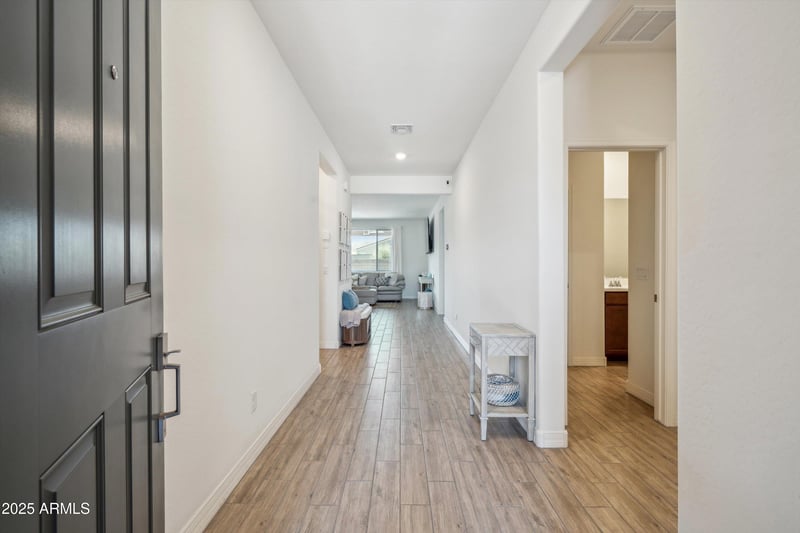 2335 Sunland Ave, Phoenix, AZ 85041