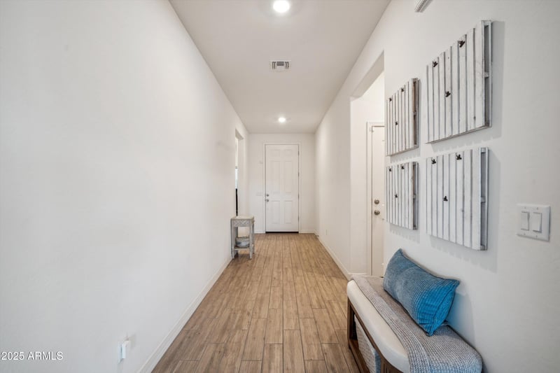 2335 Sunland Ave, Phoenix, AZ 85041
