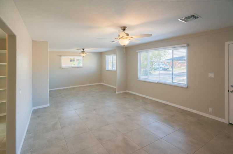 2335 W Avalon Dr, Phoenix, AZ 85015