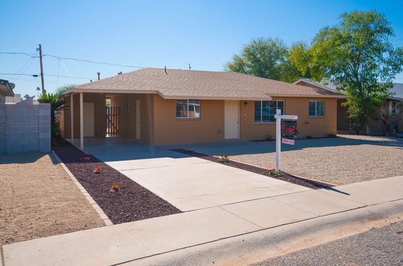2335 W Avalon Dr, Phoenix, AZ 85015
