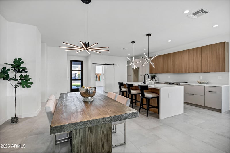 2336 28th Pl, Phoenix, AZ 85008