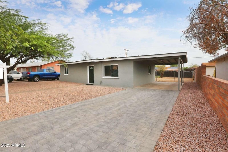 2336 Burgess Ln, Phoenix, AZ 85042