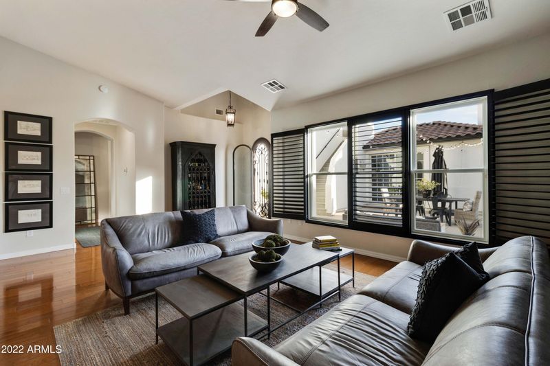 2336 E Balsam Dr, Chandler, AZ 85286