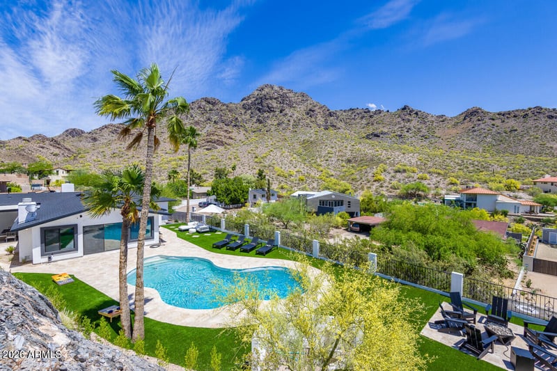 2336 E Orangewood Ave, Phoenix, AZ 85020