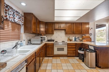 2336 Estrella Rd, New River, AZ 85087