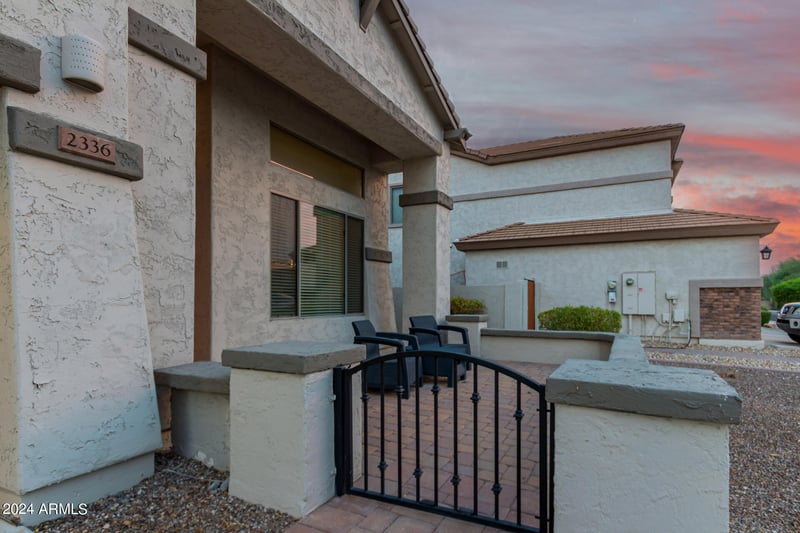 2336 Laredo Ln, Phoenix, AZ 85085