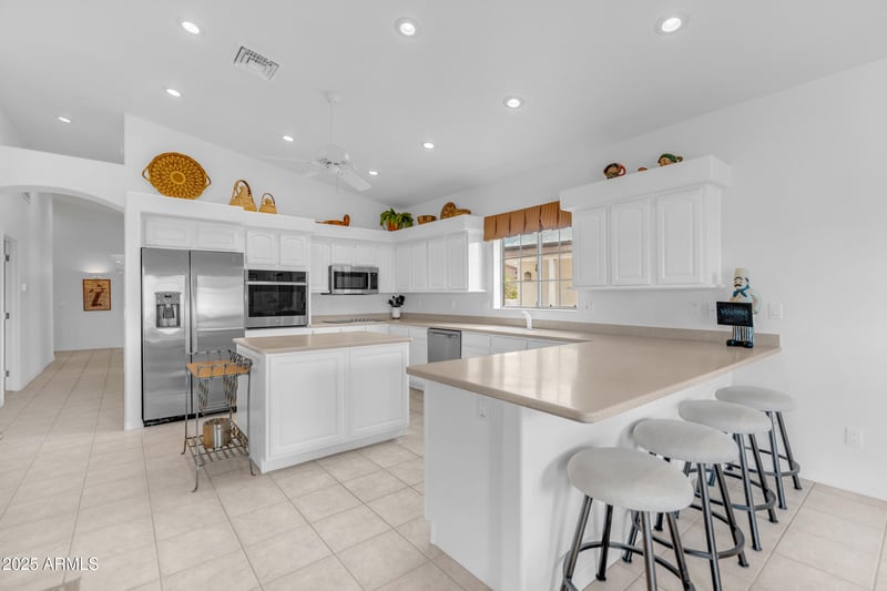 2336 Salem St, Mesa, AZ 85215