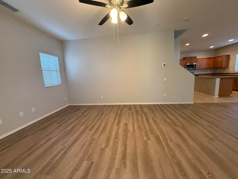 2337 83rd Dr, Phoenix, AZ 85037