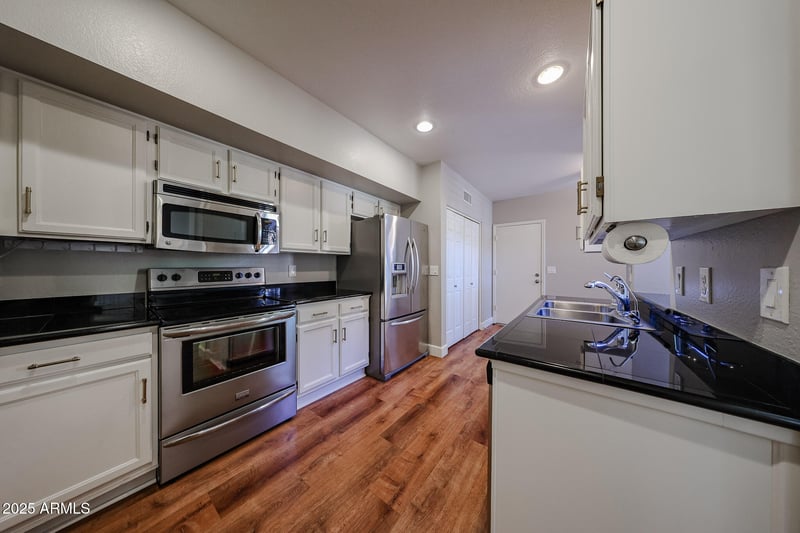 2337 Cheyenne Dr, Chandler, AZ 85224