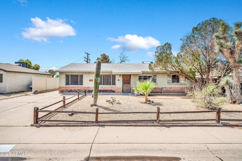 2337 Diana Ave, Phoenix, AZ 85021