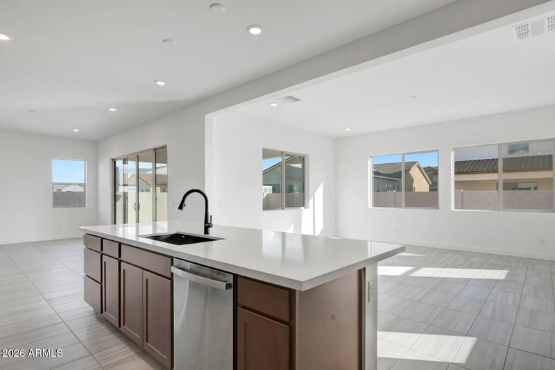 2337 E Leccino Dr, San Tan Valley, AZ 85140