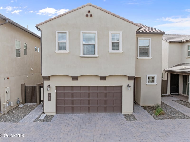 2337 Gloria Ln, Phoenix, AZ 85085