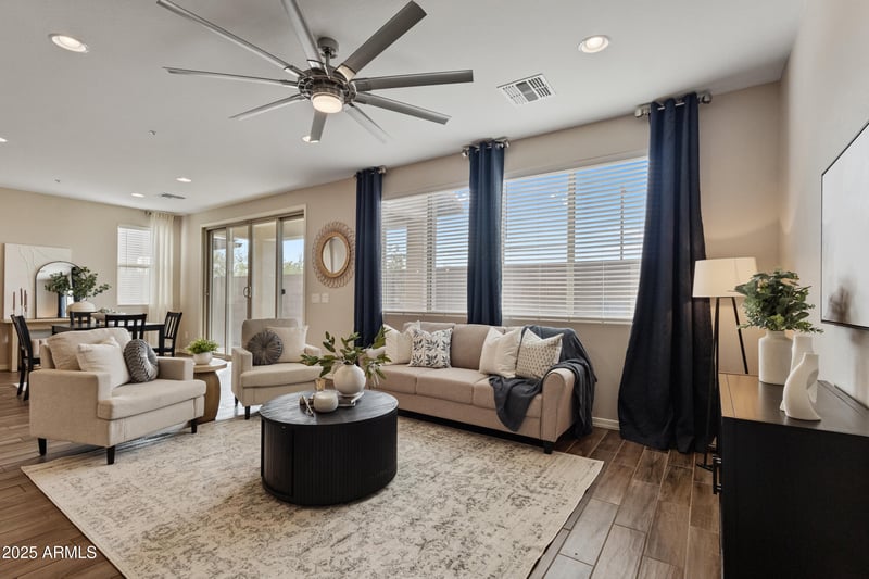 2337 Gloria Ln, Phoenix, AZ 85085