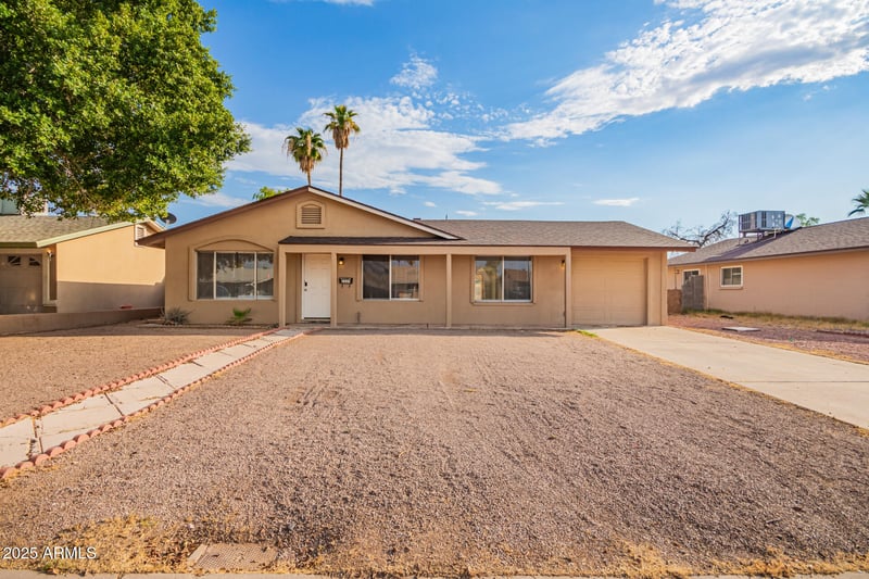 2337 Sunnyside Ave, Phoenix, AZ 85029