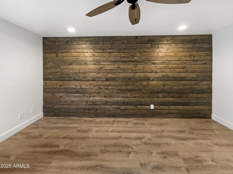 2337 Tierra Buena Ln, Phoenix, AZ 85023