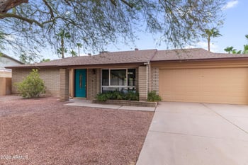 2338 E Yucca St, Phoenix, AZ 85028