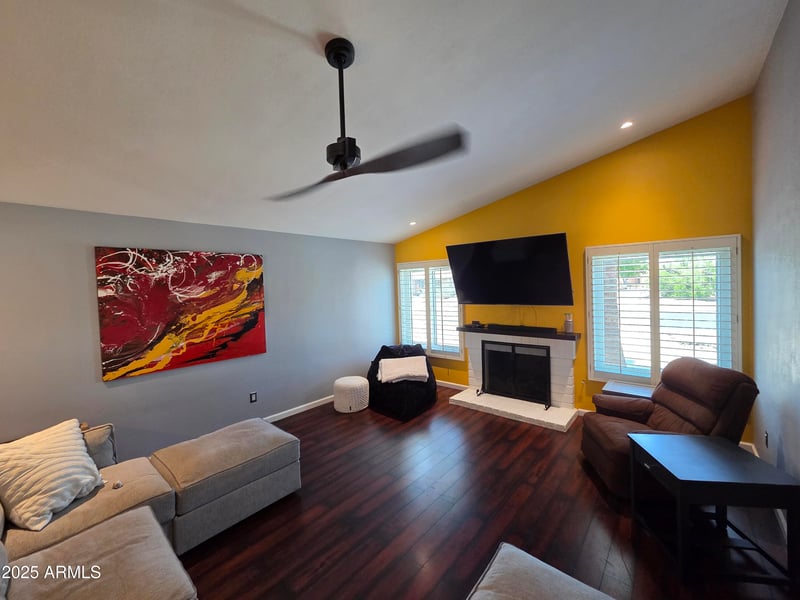 2338 Mandalay Ln, Phoenix, AZ 85023