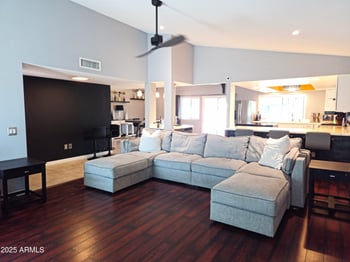 2338 Mandalay Ln, Phoenix, AZ 85023