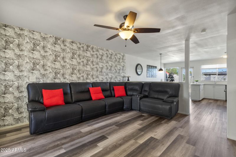 2338 W Carson Dr, Tempe, AZ 85282