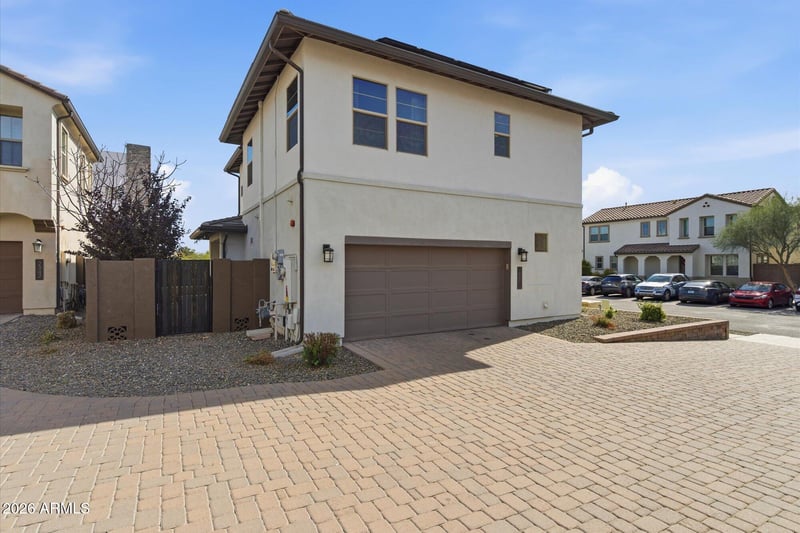2338 Gloria Ln, Phoenix, AZ 85085