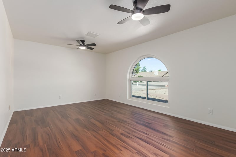 2339 Acoma Dr, Phoenix, AZ 85023