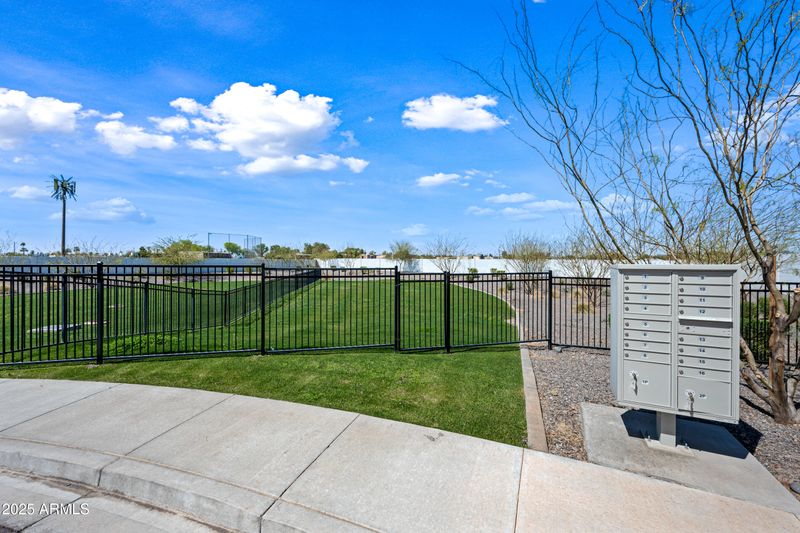 2339 E Levi Dr, Phoenix, AZ 85040