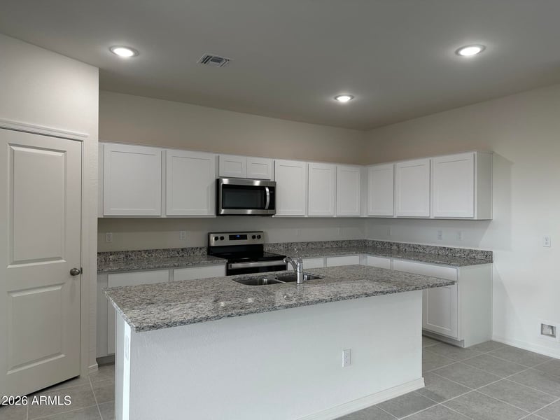 2339 E Steer Dr, San Tan Valley, AZ 85140