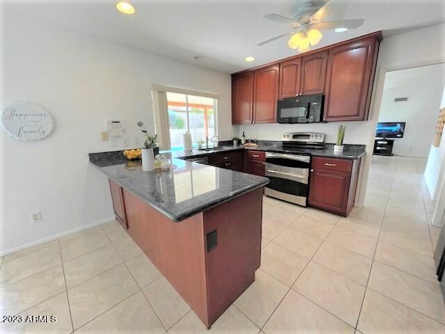 2339 E Yucca St, Phoenix, AZ 85028