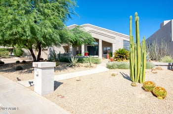 2340 E Cinnabar Ave, Phoenix, AZ 85028