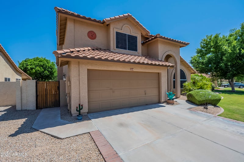 2340 Myrtle Dr, Chandler, AZ 85248