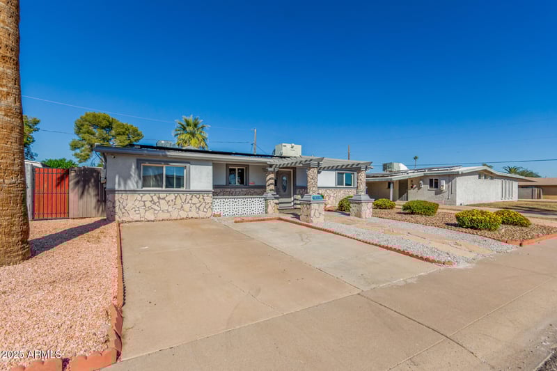 2340 Sylvia St, Phoenix, AZ 85022