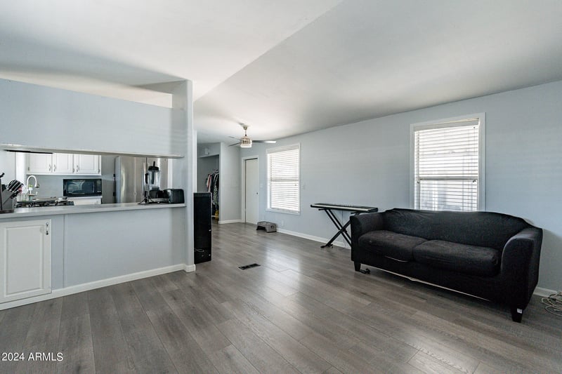 2340 University Dr #210, Tempe, AZ 85288