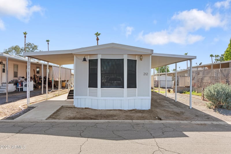 2340 University Dr #212, Tempe, AZ 85288