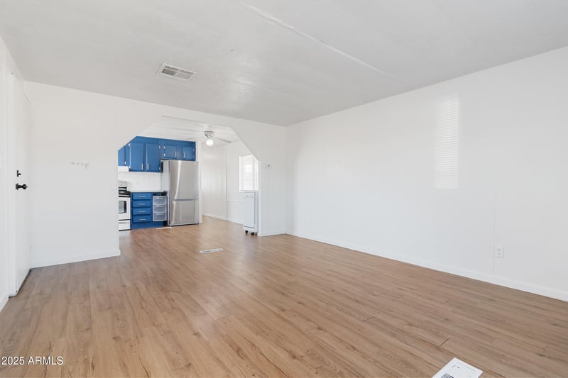 2340 University Dr #212, Tempe, AZ 85288