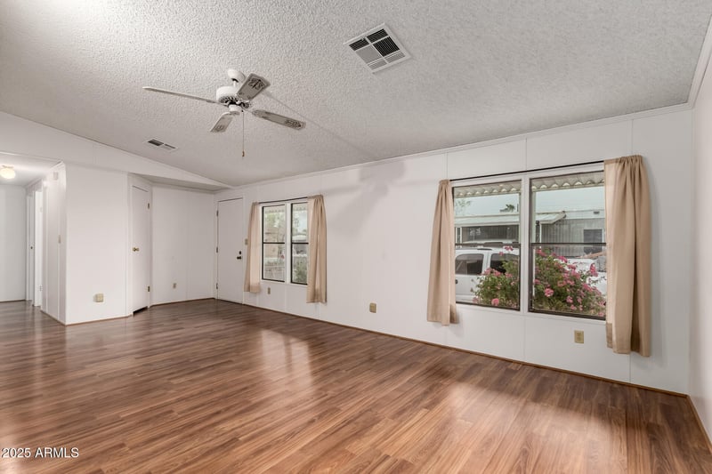2340 University Dr #52, Tempe, AZ 85288