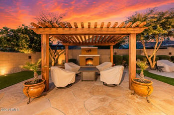 2340 Bramble Berry Ln, Phoenix, AZ 85085