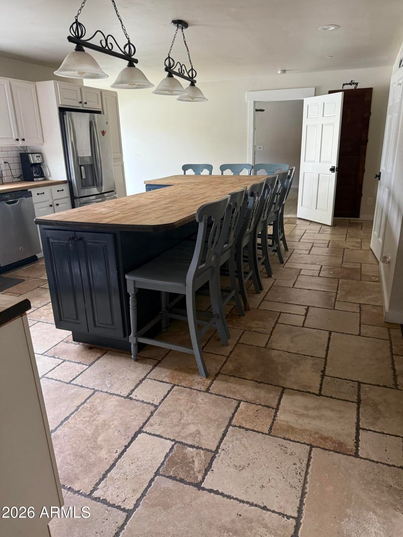 2340 W Solano Dr, Phoenix, AZ 85015