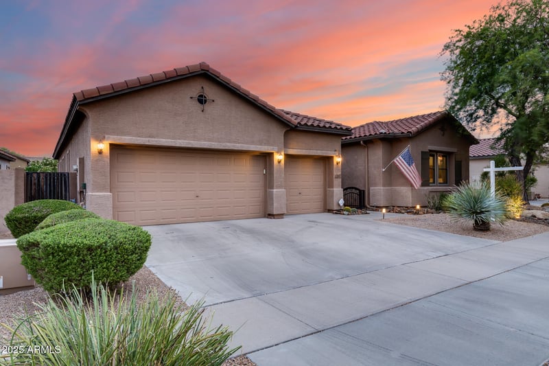 2341 Bramble Berry Ln, Phoenix, AZ 85085