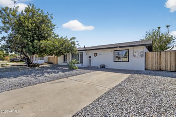 2341 Laurel Ln, Phoenix, AZ 85029