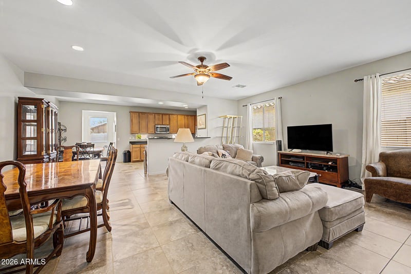 2342 Kristina Ave, San Tan Valley, AZ 85144